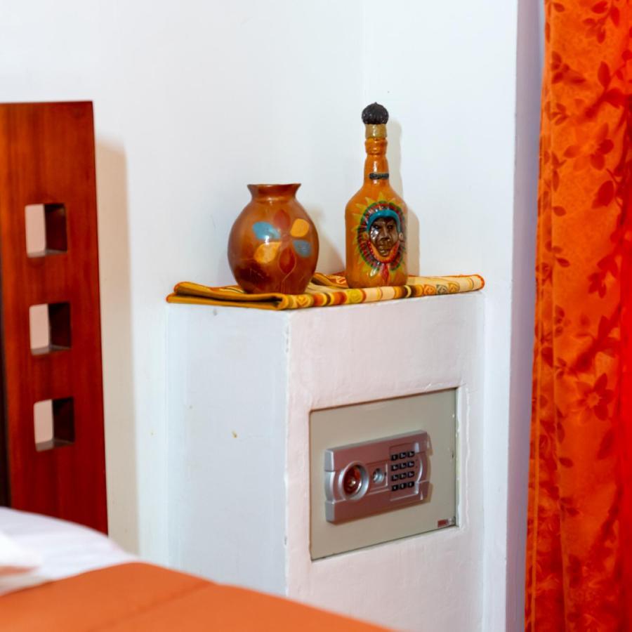 Mashy'S Hostal Otavalo Buitenkant foto