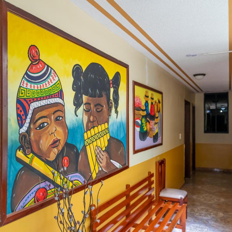 Mashy'S Hostal Otavalo Buitenkant foto