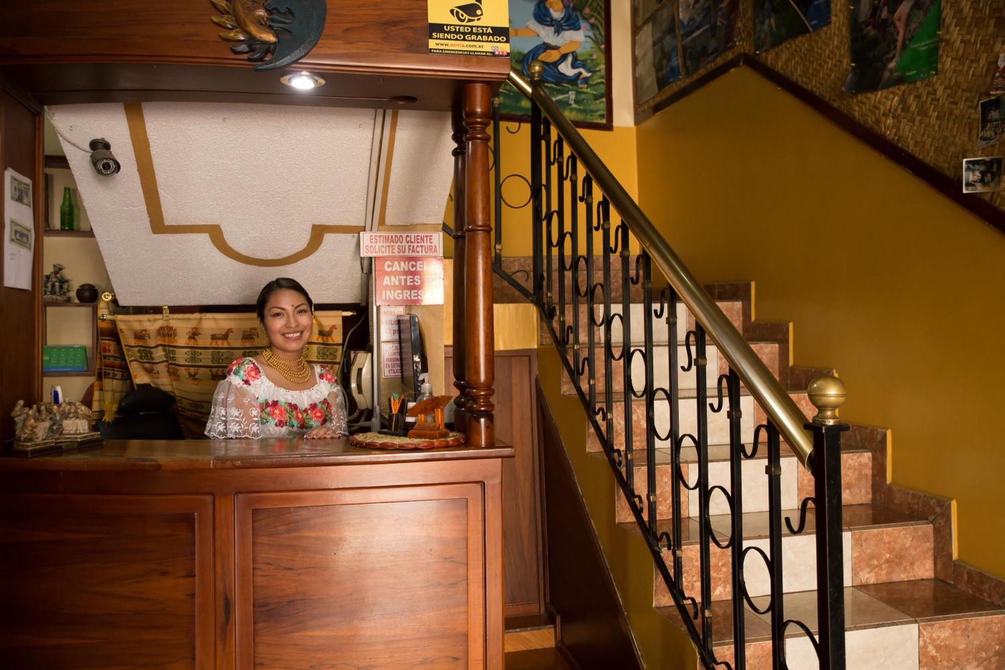Mashy'S Hostal Otavalo Buitenkant foto