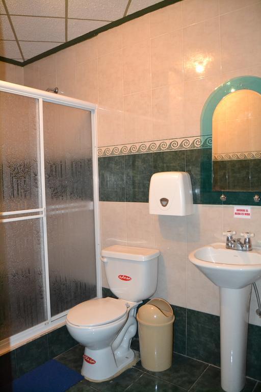 Mashy'S Hostal Otavalo Buitenkant foto