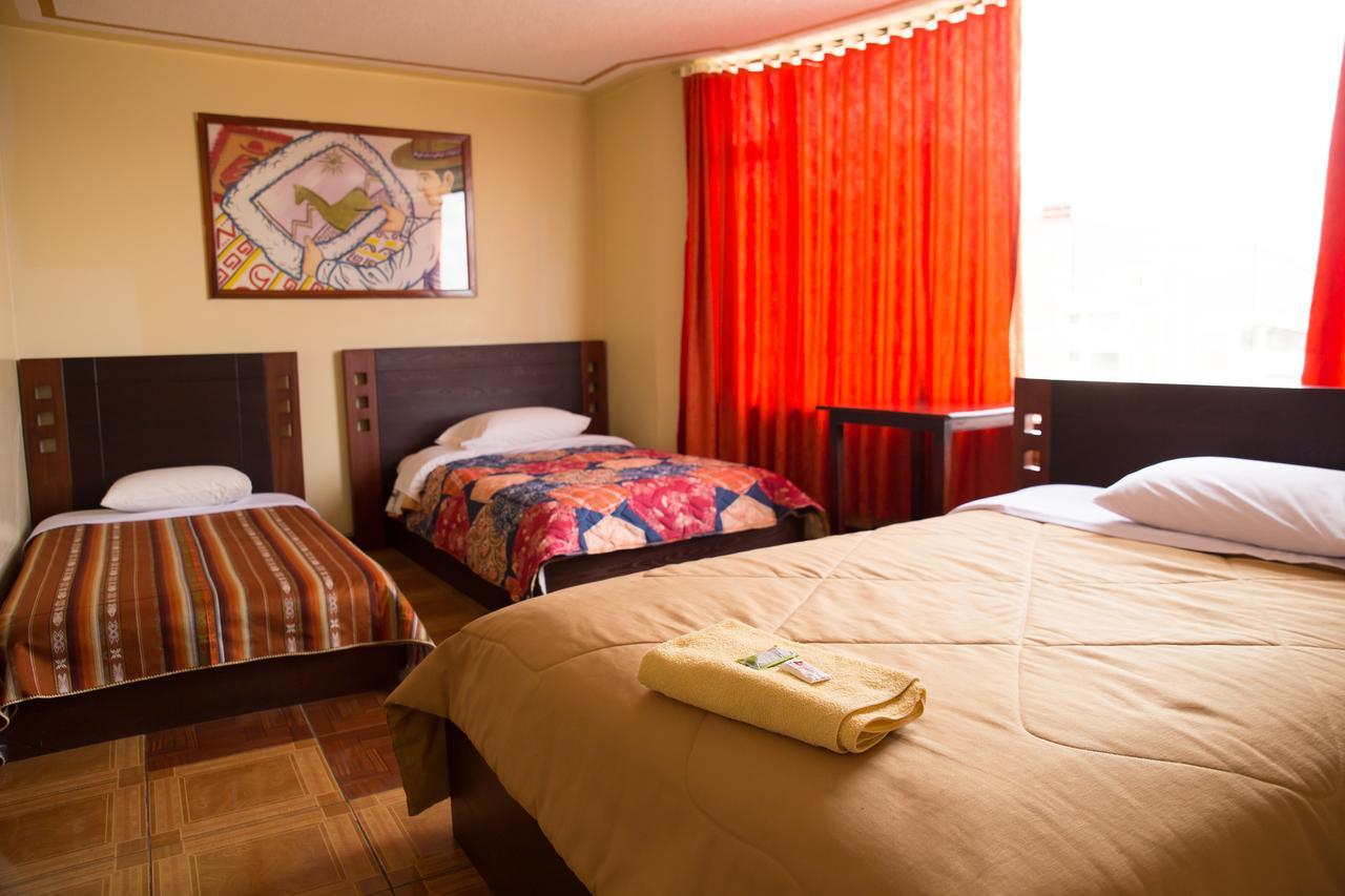 Mashy'S Hostal Otavalo Buitenkant foto