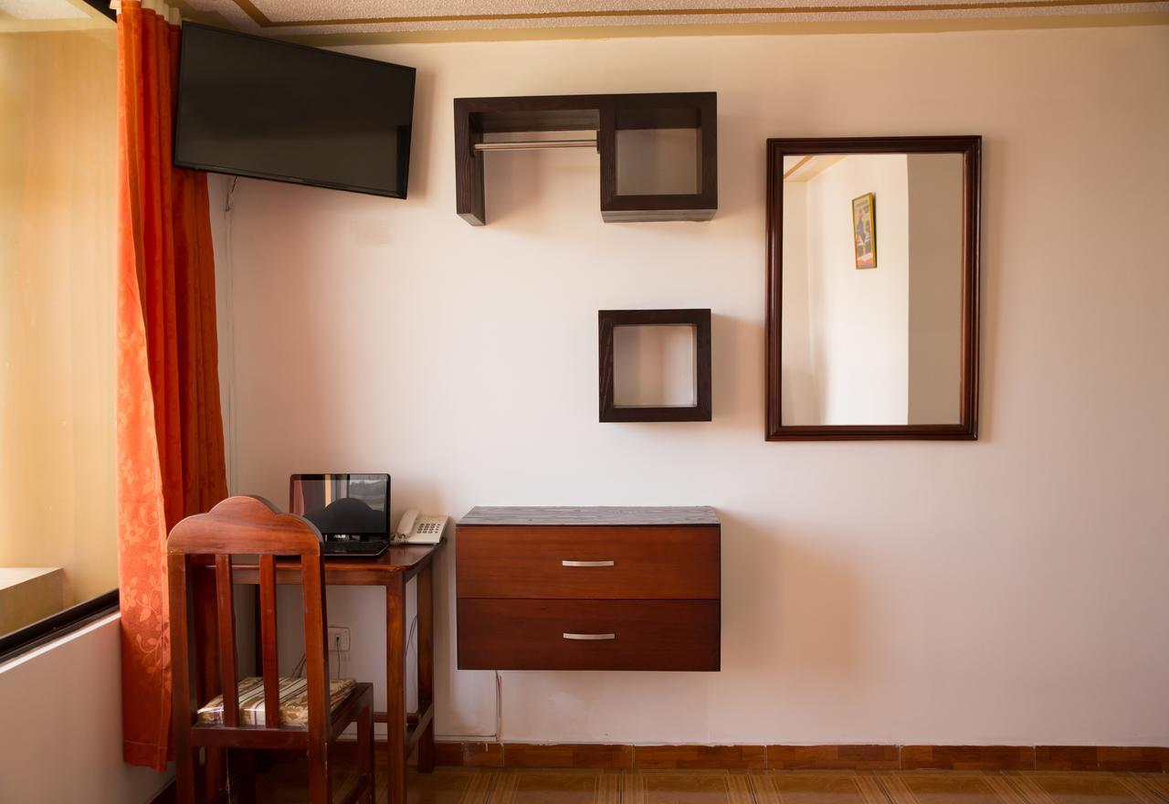 Mashy'S Hostal Otavalo Buitenkant foto